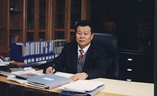 “做企业就像爬山”——访华体会手机网页版董事长李建华